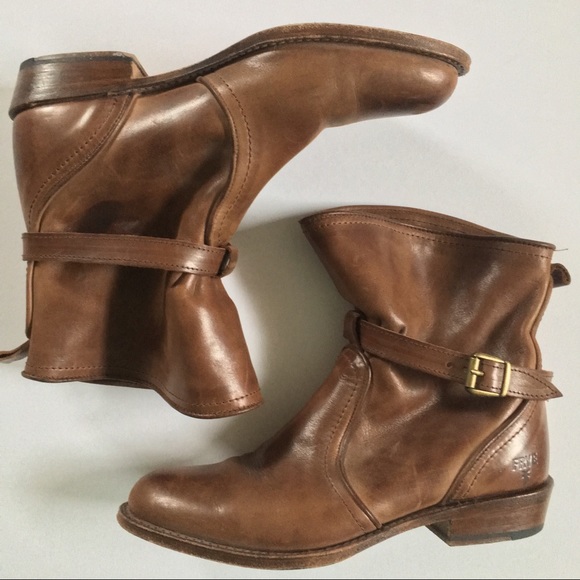 Frye Shoes - Frye short Boot